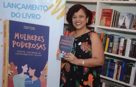 Escritora de Niterói lança novo livro sobre empoderamento feminino na Livraria Travessa