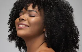 Ex-The Voice Brasil, Chelle é atração no Festival 'Trançar e Esperançar' em São Gonçalo