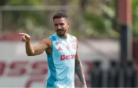 Flamengo tem desfalques por suspensão e deve poupar peças para duelo contra o Bahia
