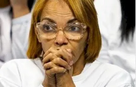 Flordelis tem principio de AVC na cadeia e defesa trabalha para transferi-la para um hospital