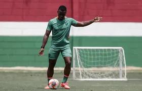 Fluminense espera ter o retorno de Arias para o clássico contra o Botafogo