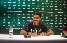 Fluminense sofre com falta de eficiência no ataque e tem John Kennedy como esperança