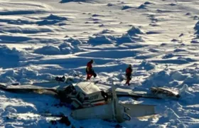 Guarda Costeira dos EUA localiza destroços de avião no Alasca