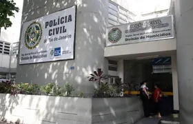 Homem é preso suspeito de matar a mãe de 63 anos, na Barra da Tijuca