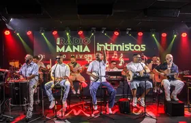 Intimistas agita a galera com show na Radio Mania
