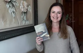 Lina Borbi apresenta livro 'A verdade é vagabunda' na Festa Literária Internacional de Paraty (Flip)