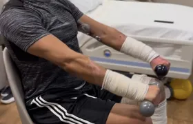 Lúcio, ex-zagueiro da Seleção, segue internado e faz fisioterapia após queimaduras