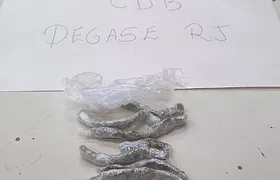 Mãe é detida tentando entregar drogas para o filho no Degase