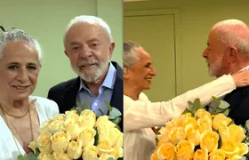 Maria Bethânia recebe Lula e Janja nos bastidores do show em São Paulo