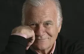Morre Mino Carta, fundador da revista CartaCapital, aos 91 anos