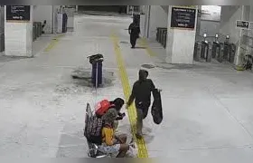 Mulher é agredida com um tapa no rosto em estação do BRT; Vídeo