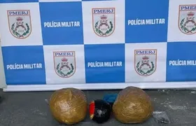Mulher é presa por tráfico de drogas em carro de aplicativo em Rio Bonito