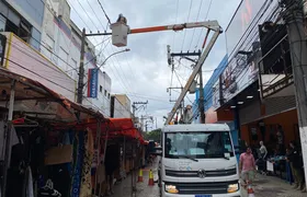 Niterói faz operação de combate ao furto de energia elétrica nas ruas do Centro