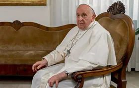 Novo boletim médico atualiza estado de saúde do Papa Francisco