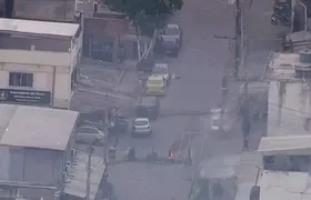 Operação Torniquete: Polícia Civil realiza operação no Complexo da Penha para cumprir mandados de busca e apreensão