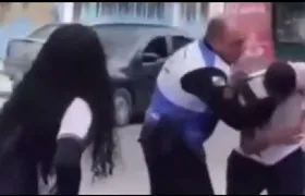 PM agride estudante em frente a escola em Magé
