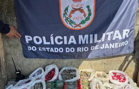 PM apreende drogas e prende suspeito ligado ao tráfico em Guaxindiba, São Gonçalo