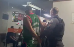 PM prende 'Orelha', apontado como gerente do tráfico em Itaipuaçu, Maricá; vídeo