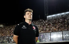 Pedrinho reafirma Vasco como um dos oito melhores elencos do Brasil e exalta Fernando Diniz