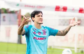 Pedro se reúne com elenco do Flamengo e se explica após críticas de Filipe Luís