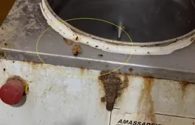 Polícia Civil estoura fábrica de salgados clandestina na Zona Norte; Vídeo!