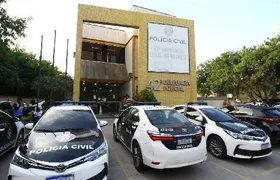 Polícia Civil prende professor por importunar sexualmente alunas no Rio