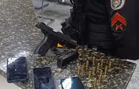 Polícia prende suspeitos com armas e drogas em Búzios