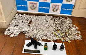 Polícia prende três em 'casa' do tráfico no Morro do Estado, em Niterói