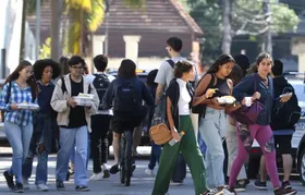 Primeira parcela do auxílio-moradia para universitários de Niterói é paga nesta segunda-feira (18)