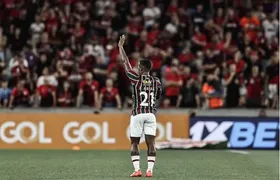 Sem propostas da Europa, Arias pode seguir no Fluminense