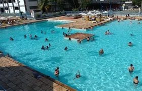 Tá calor? Conheça espaços com piscina em São Gonçalo para se refrescar neste verão