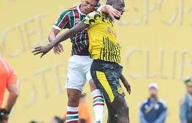 Thiago Silva, do Fluminense, ganha duelo e vira destaque internacional