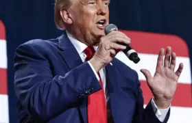 Trump ameaça países que se alinhem ao Brics com tarifa de 10%
