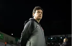 Vasco conta com bom retrospecto de Diniz para voltar a vencer o Flamengo