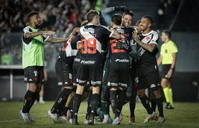 Vasco precisa vencer o Melgar nesta terça (27), em São Januário, para seguir na Copa Sul-Americana