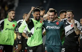 Vasco tem outros jogadores em final de contrato que podem deixar o clube em breve