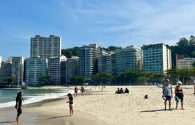 Veranico aquece Niterói: praias lotadas e comércio em alta no inverno carioca