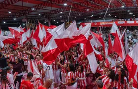 Viradouro faz semifinal de samba nesta sexta