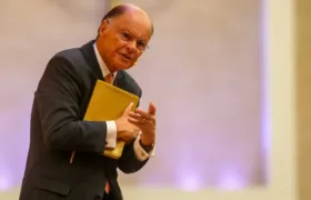 Volta a "viralizar" vídeo polêmico de Edir Macedo durante culto: 'O Espírito Santo quer que vocês nos ajudem a pagar nossas contas'