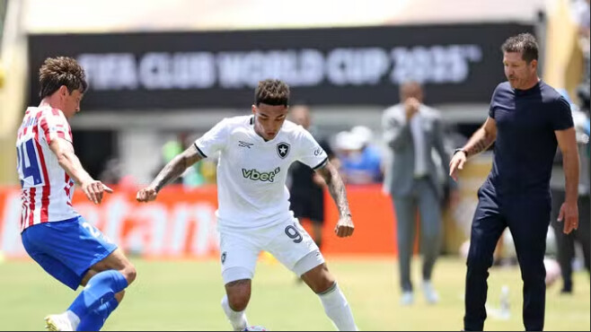 Botafogo perde mas se classifica para oitavas de final da Copa do Mundo ...