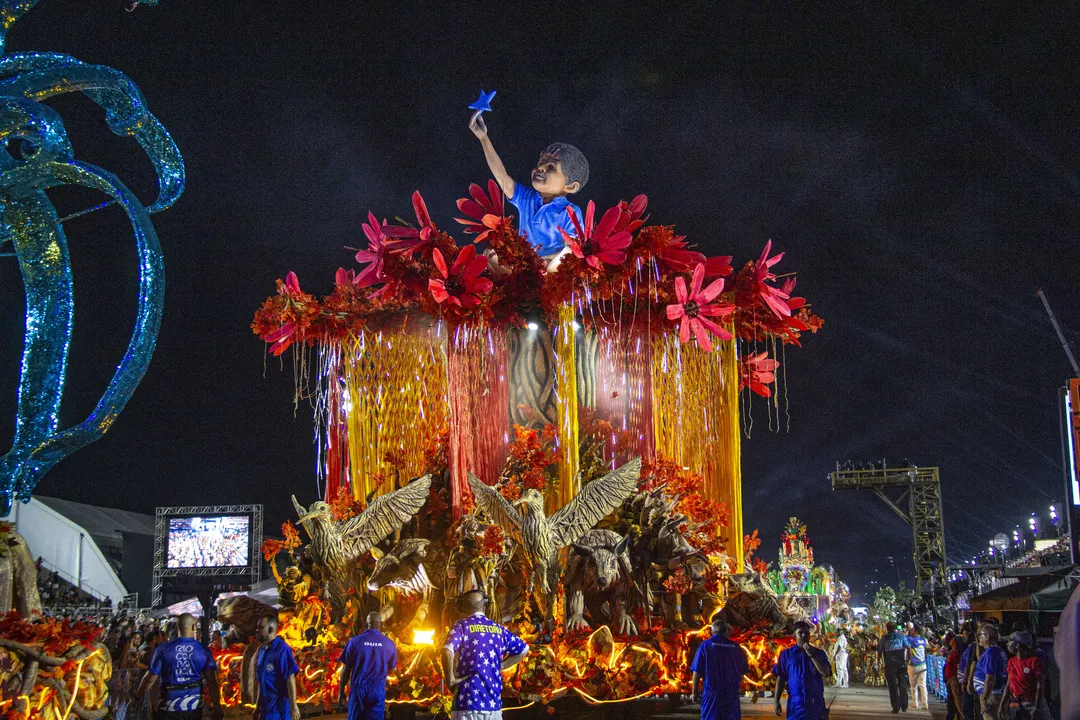 Escola é oriunda do Largo da Batalha