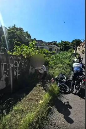 Um adolescente de 17 anos protagonizou uma intensa perseguição policial após desobedecer a uma ordem de parada
