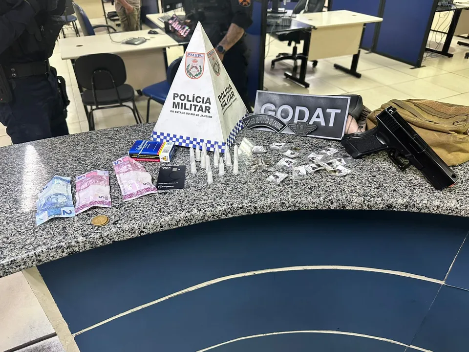 Material apreendido com os adolescentes em Maricá