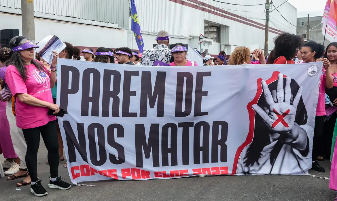 O equipamento permitirá que a mulher receba alertas automáticos quando houver descumprimento da distância mínima determinada pela Justiça