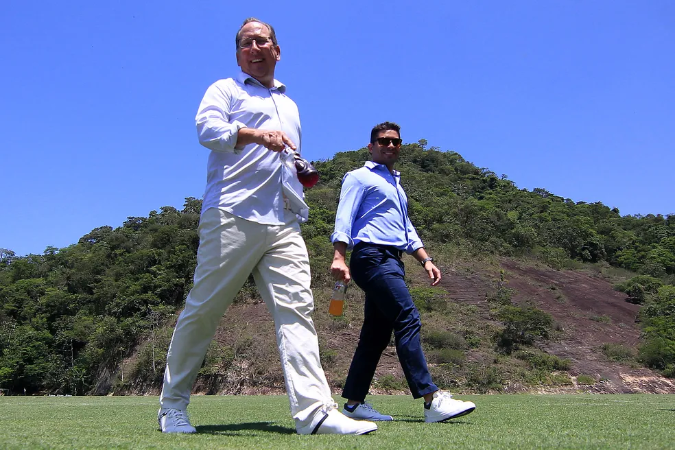 Thairo deixou o Botafogo após desentendimentos com Textor