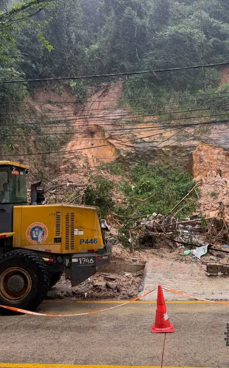 Os trabalhos estão concentrados na Estrada da Gávea, próximo à Rua Portão Vermelho