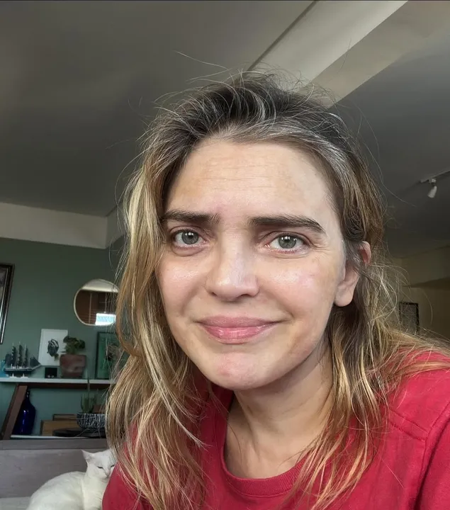 A artista era casada havia quase duas décadas com o ator César Ferrario, com quem contracenou em Cheias de Charme