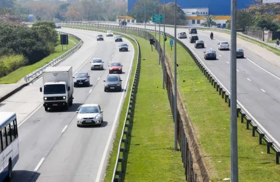 O principal objetivo das obras é desafogar o trânsito de quem segue para a Região dos Lagos e o Norte Fluminense