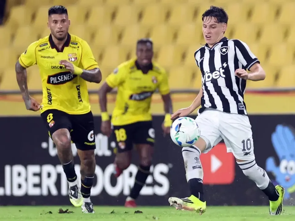 Botafogo joga contra o Barcelona de Guayaquil, às 21h30, nesta terça (10), no Nilton Santos