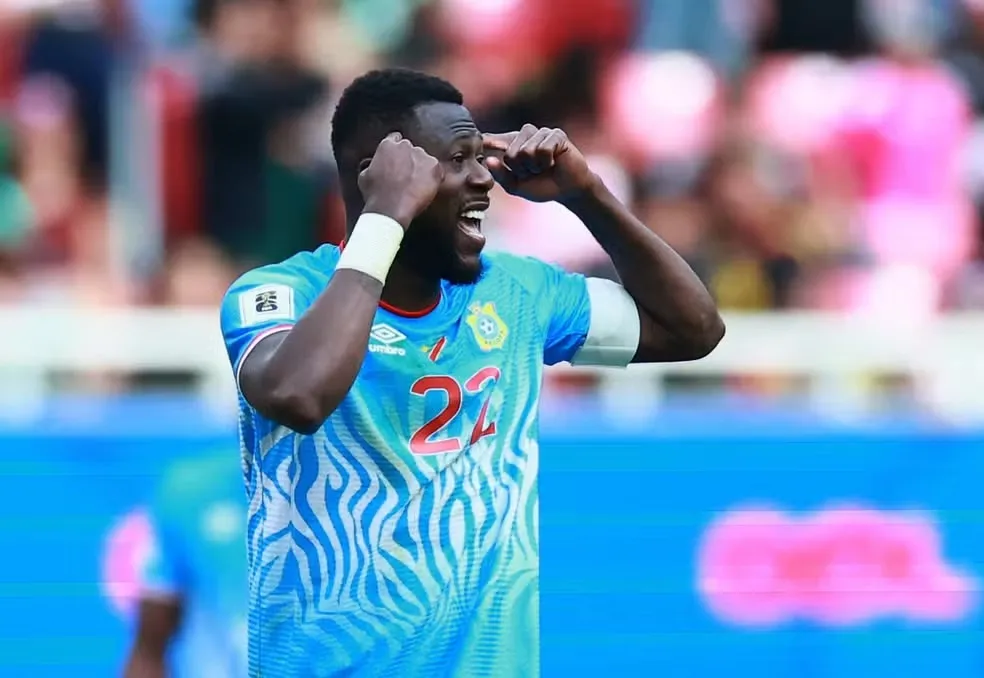 Chancel Mbemba atuou como capitão do Congo na Copa do Mundo